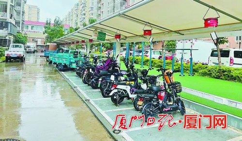 厦门更多市民养成电动自行车规范充电习惯