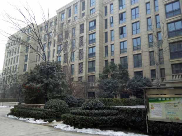 绿城集团怡商花园小区叮叮智能充电桩安装案例图片 绿城集团怡商花园小区叮叮智能充电桩安装案例图片