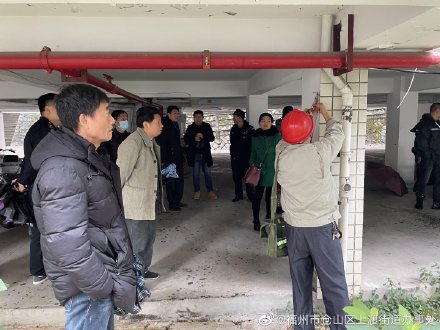 福州市仓山区上渡街道办事处 整治电动车“飞线充电”
