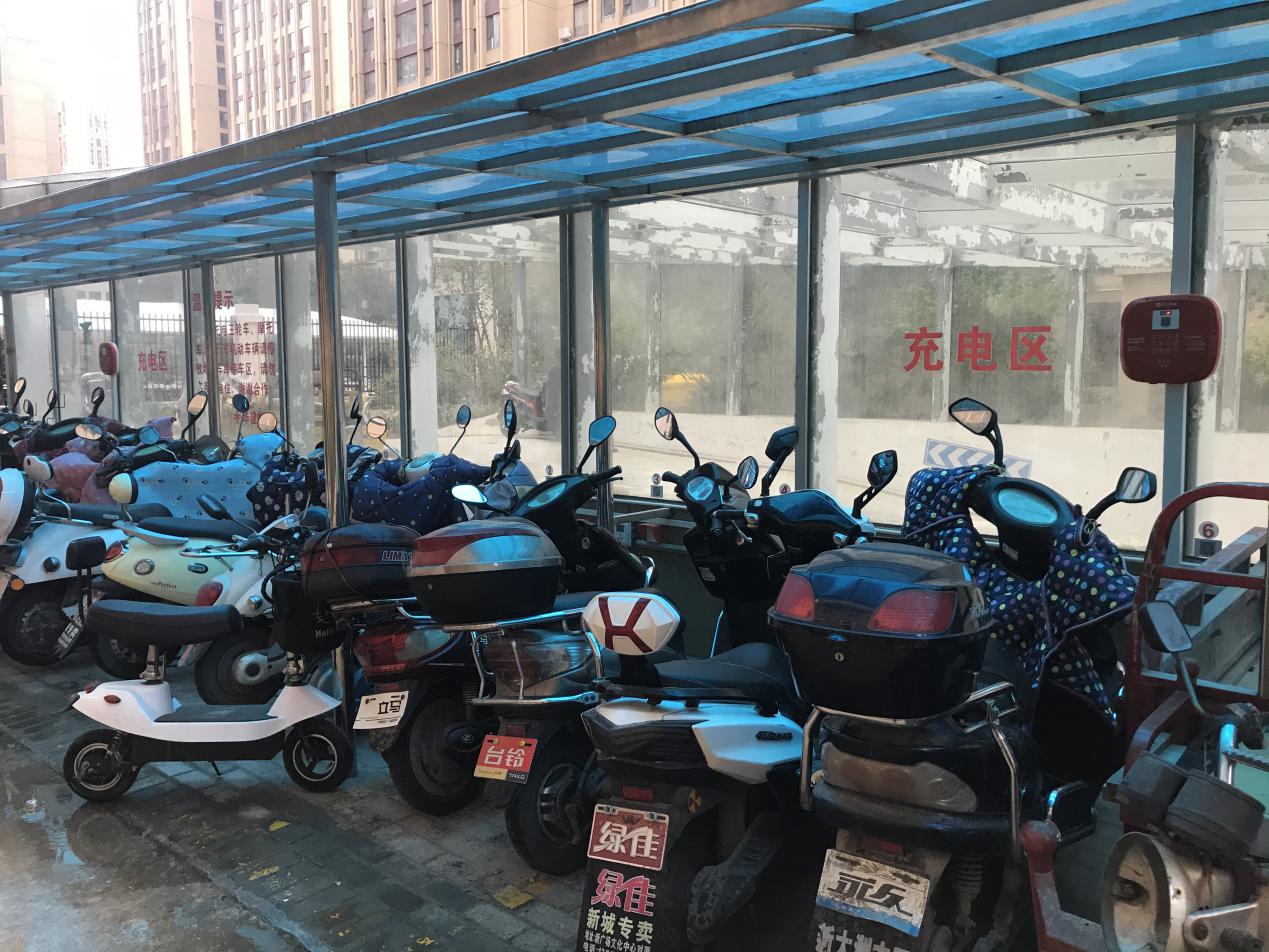 叮叮电动车充电桩雨棚效果图
