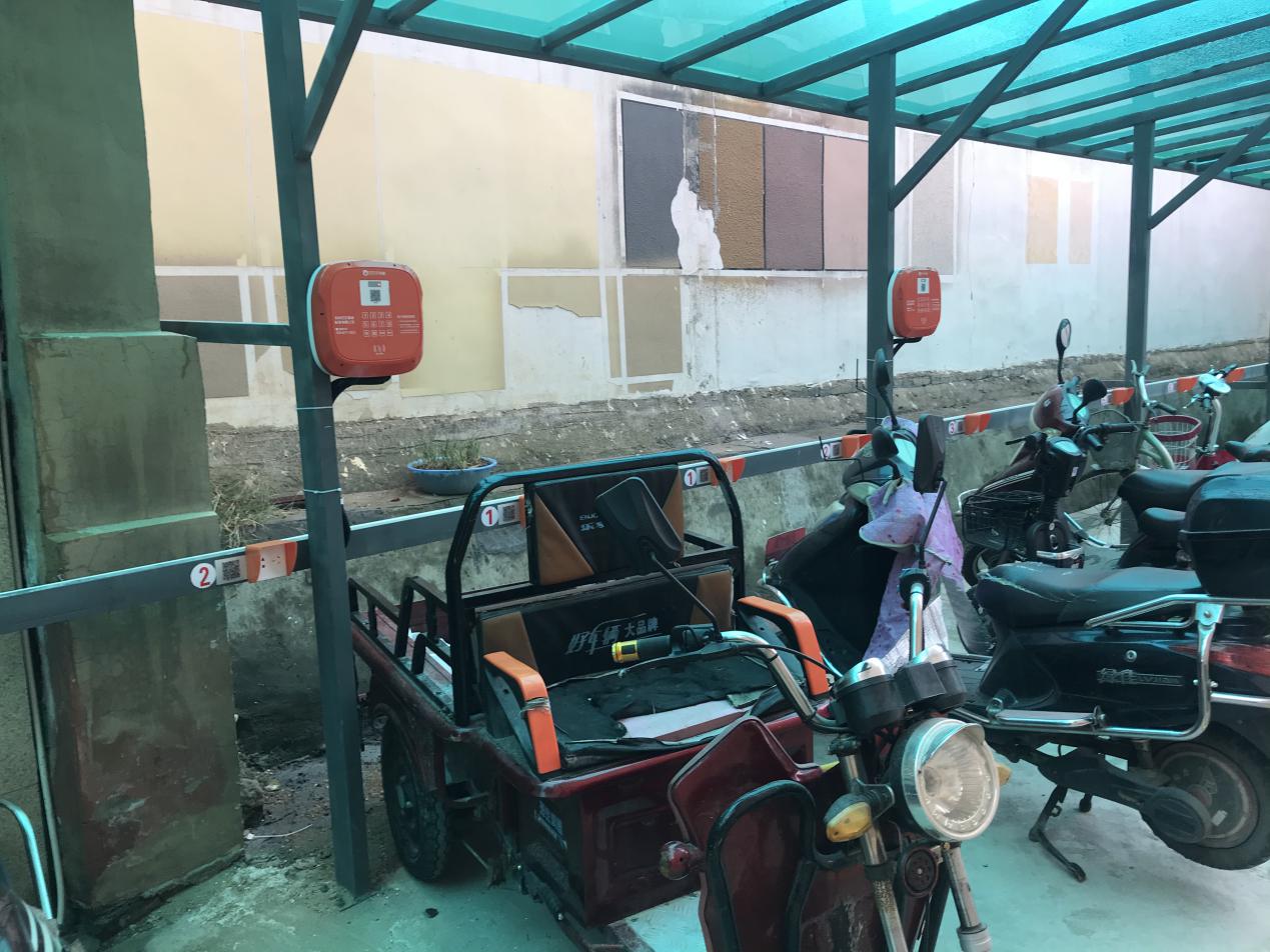 电动车充电桩图片