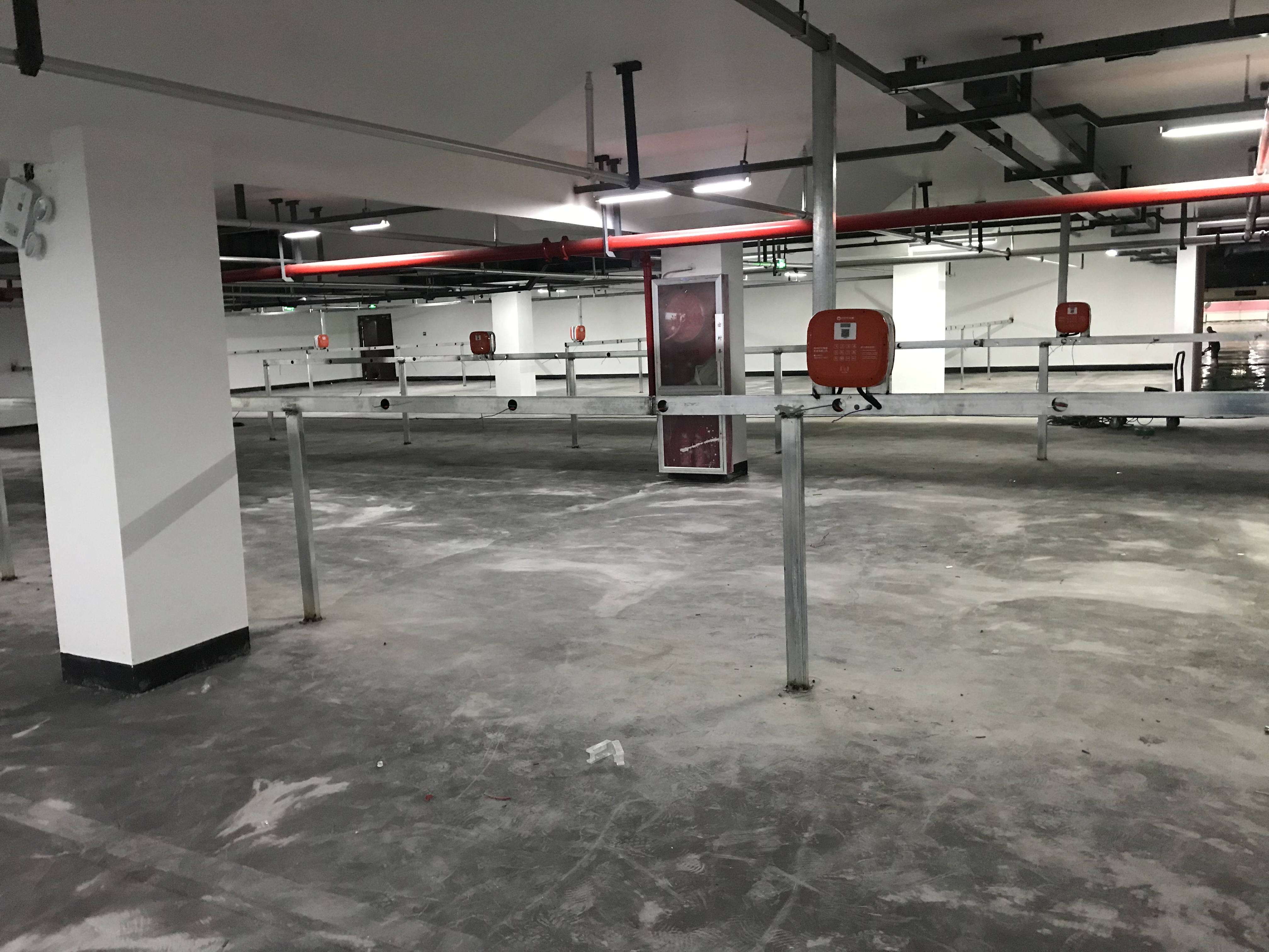 叮叮电瓶车充电桩地下车库安装案例展示